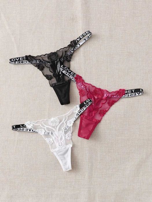 Секси дантелени прашки с рози 3 броя комплект бельо