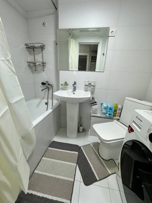 Квартира 2х комнат на Ц-7 Ор: Корейское посльство Срочно Продажа!