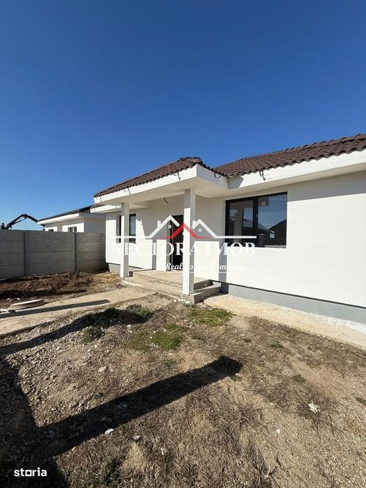 NECTORA IMOB-Casa 4 camere, 2 bai, Santandrei, 110 mp + 500 mp teren