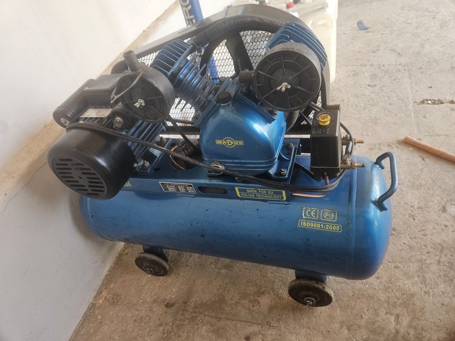 Компрессор почти новый