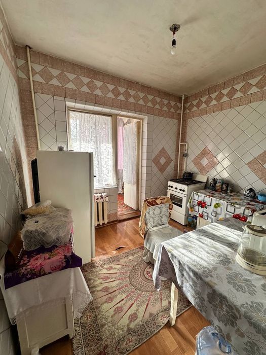 Продается 4/3/5 квартира Карасу-4