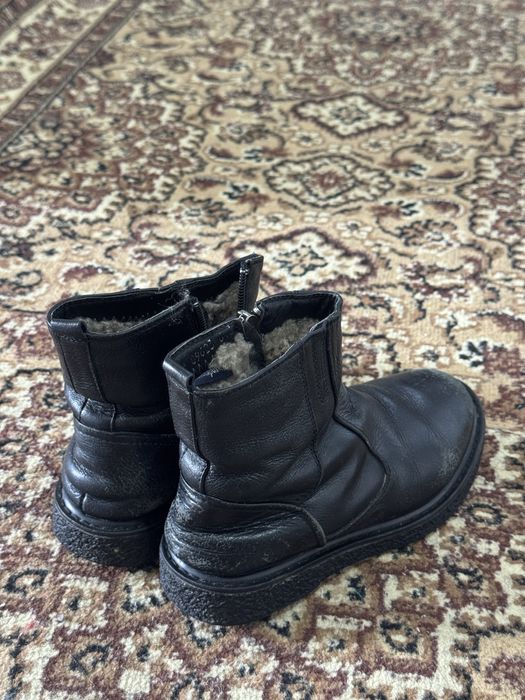 Отдам детскую обувь