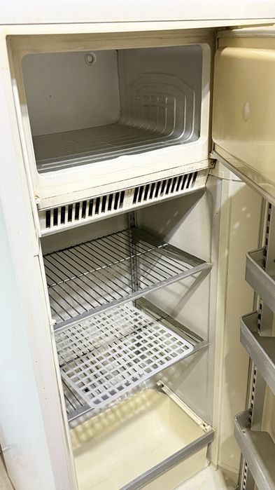 Xaladilnik sotiladi Zil