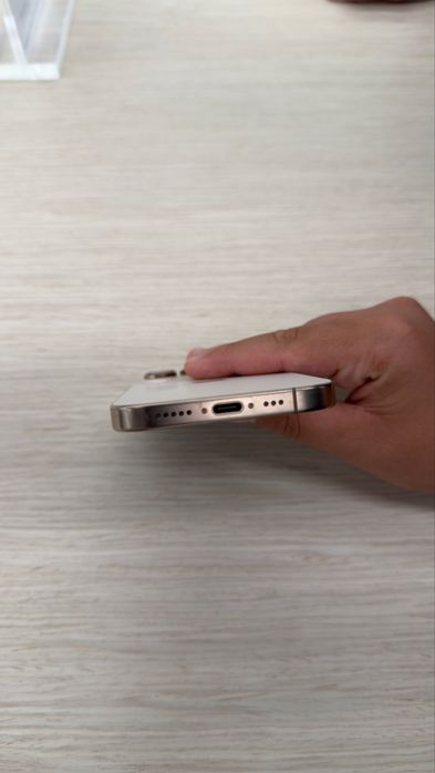 Iphone 16 pro 128GB titanium