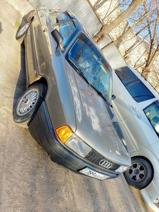 Audi B3 sedan 1989. ob1.8л бензин