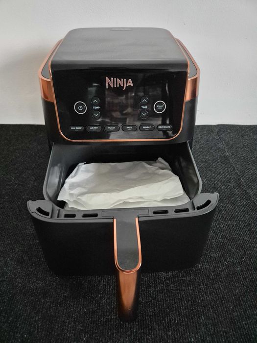 Friteuza air fryer cu aer cald Ninja MAX PRO AF180EUCP