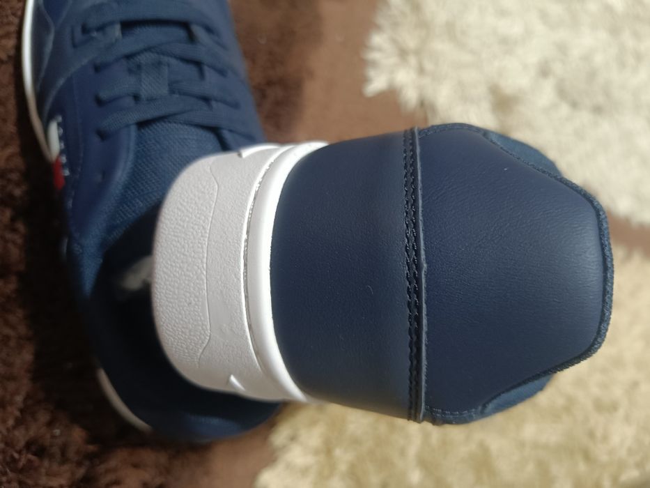 Adidași Tommy Hilfiger