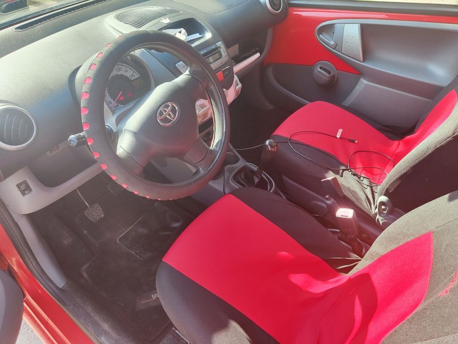 Toyota Aygo „Furia Roja”   Consum Mic, Super Sprintenă, Preț Mic