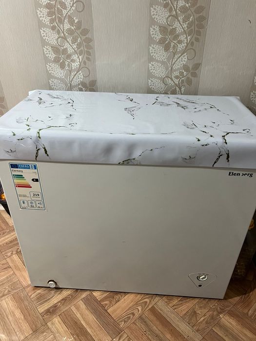 Продам морозильник