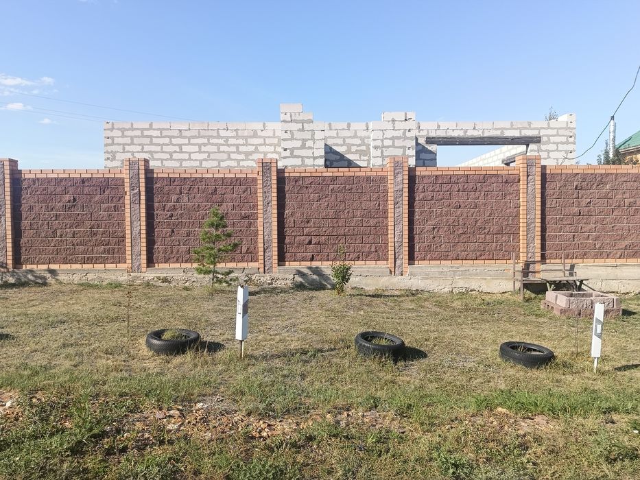 Продам. дом. не. дострой