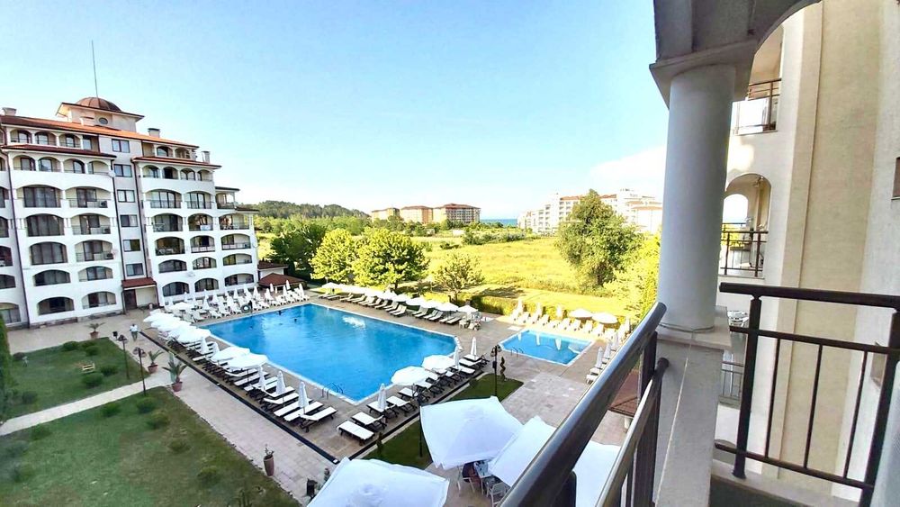 Продава се Тристаен апартамент в Обзор - 102 кв.м за 922 €/кв.м - Снимка #13