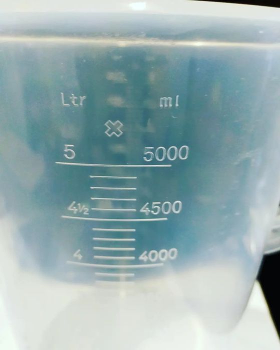 Мерный стакан 5 литров.