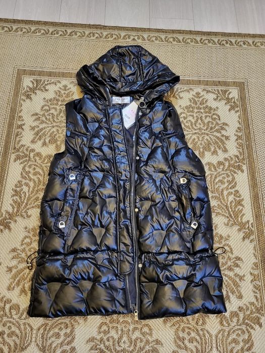 Женская Жилетка новая ,