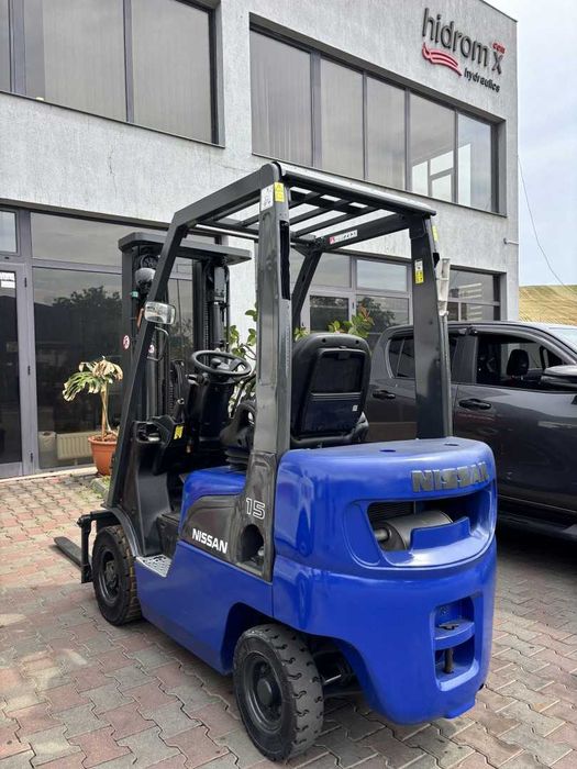 Stivuitor - Motostivuitor Diesel Nissan – 1,6 tone TRIPLEX An fabricație: 10/2006