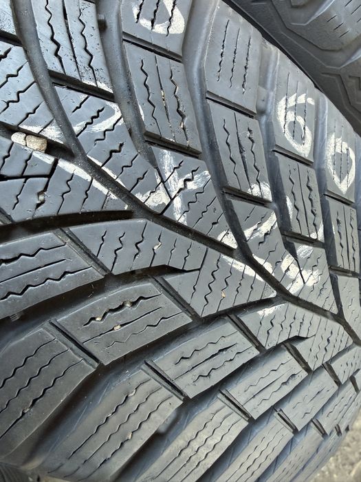 Set 4 Anvelope Iarna 205/60 R16 M+S - Continental Winter Contact TS 870 dot 2024