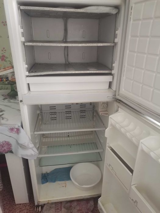 Продам холодильник