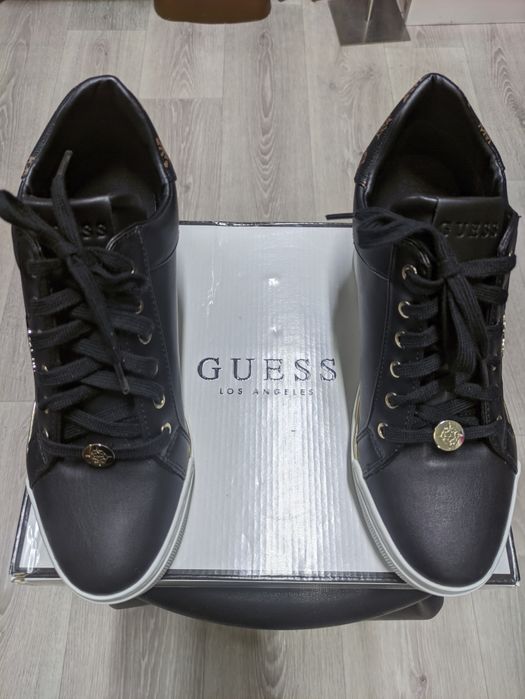 Ботинки Guess оригинал большемерки 41 размер