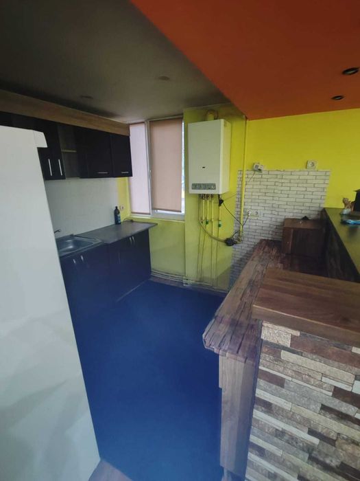 Inchiriez apartament