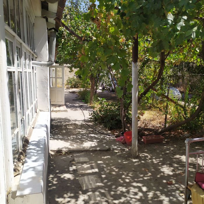 Продается дом в районе вокзала ориентир  Ж/Д техникум Школа 48.