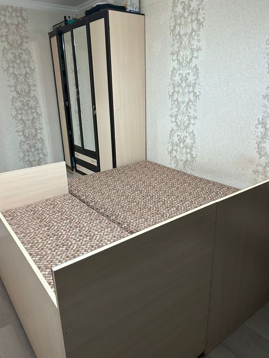 двухспальная кравать +  детский кравать