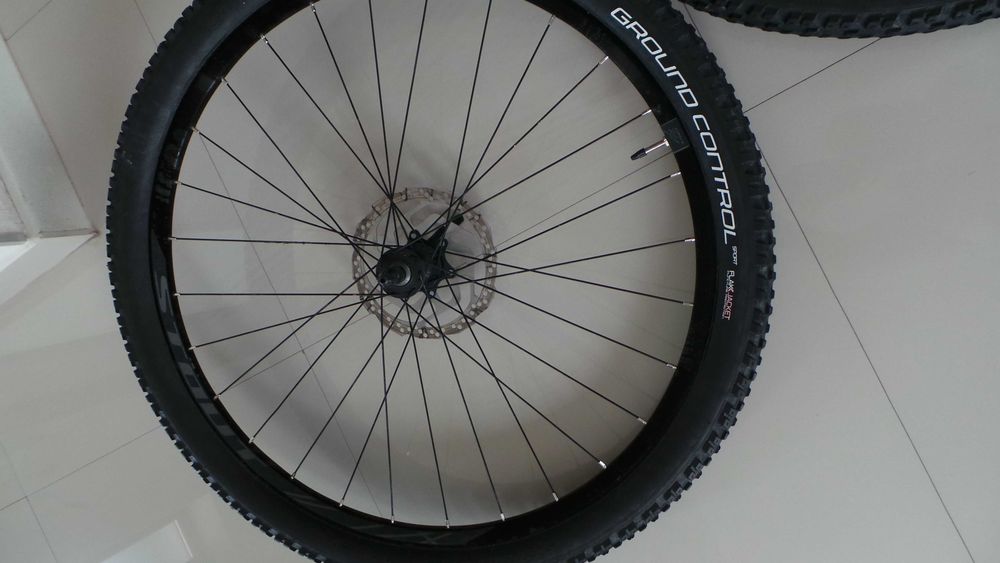 roti  bicicleta complete 29"/cu cauciucuri si disc