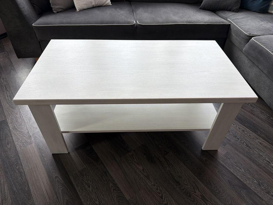 Стилна холна маса