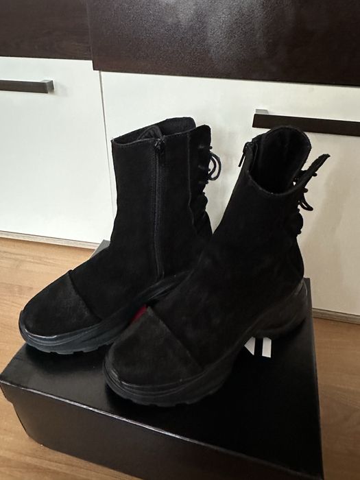 Дамски боти естествен велур Nuwe