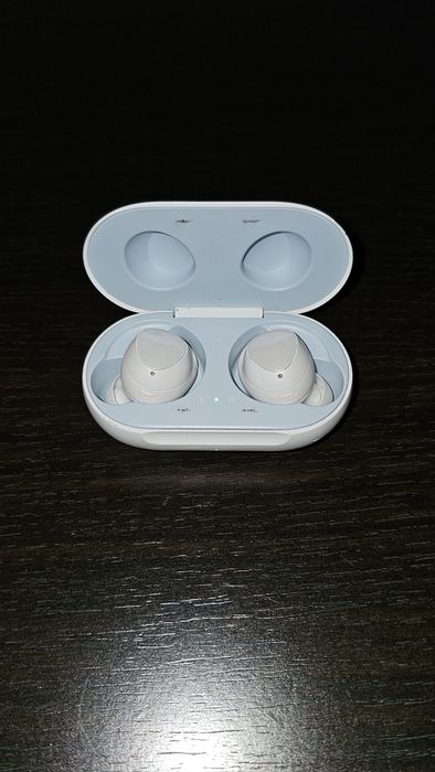 Vând Samsung Galaxy Buds FE, căști wireless, stare foarte buna