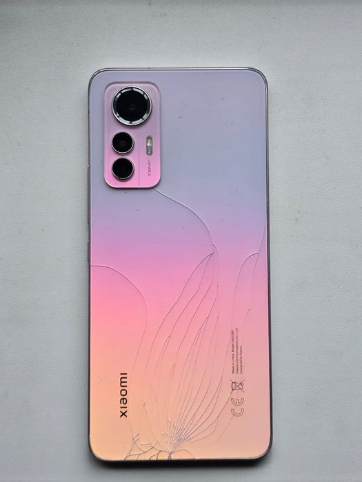 Продам смартфон Xiaomi 12 lite