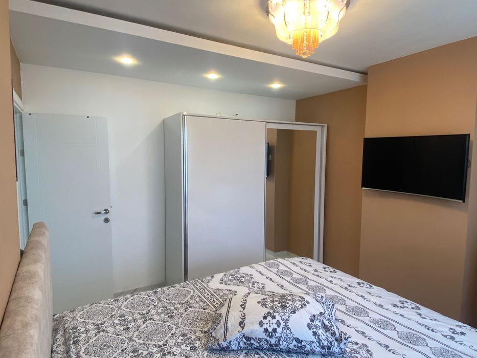 Тристаен апартамент в Кайсиева градина