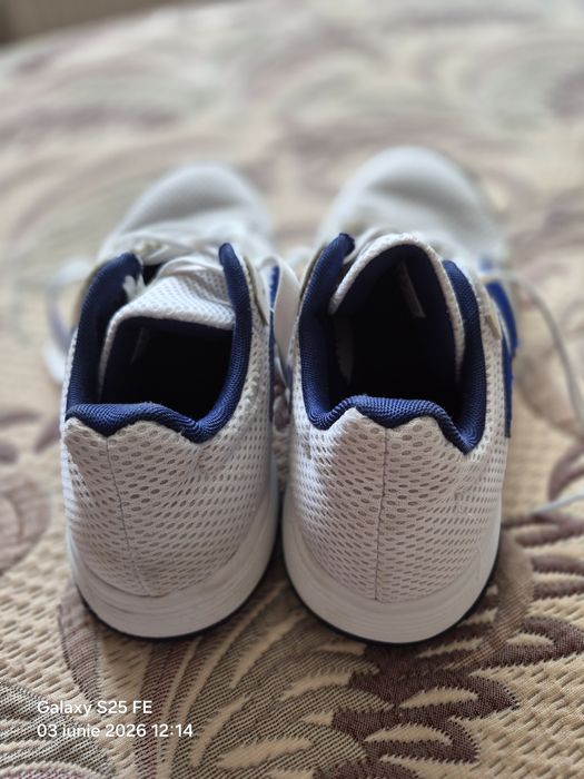 2 Perechei Adidași