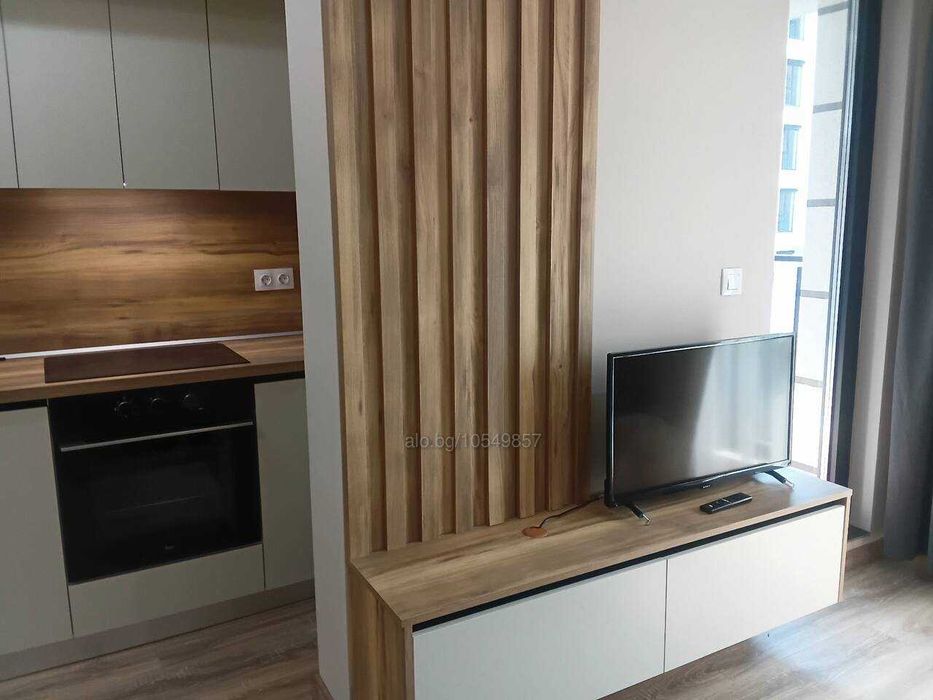 Дава се под наем Двустаен апартамент в Пловдив, Център - 80 кв.м за 612 € - Снимка #3