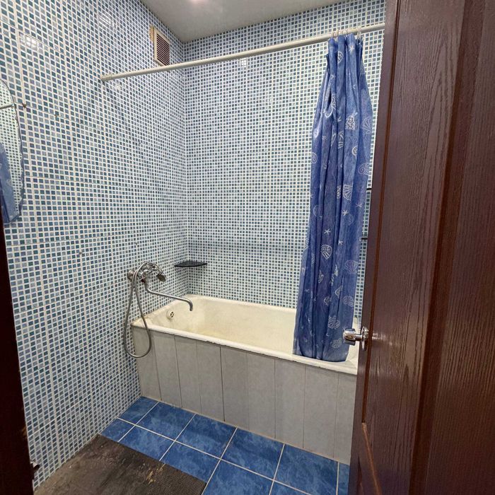 Продается квартира в Яшнабадском районе Авиасозлар-2, 3х комнат 3-этаж