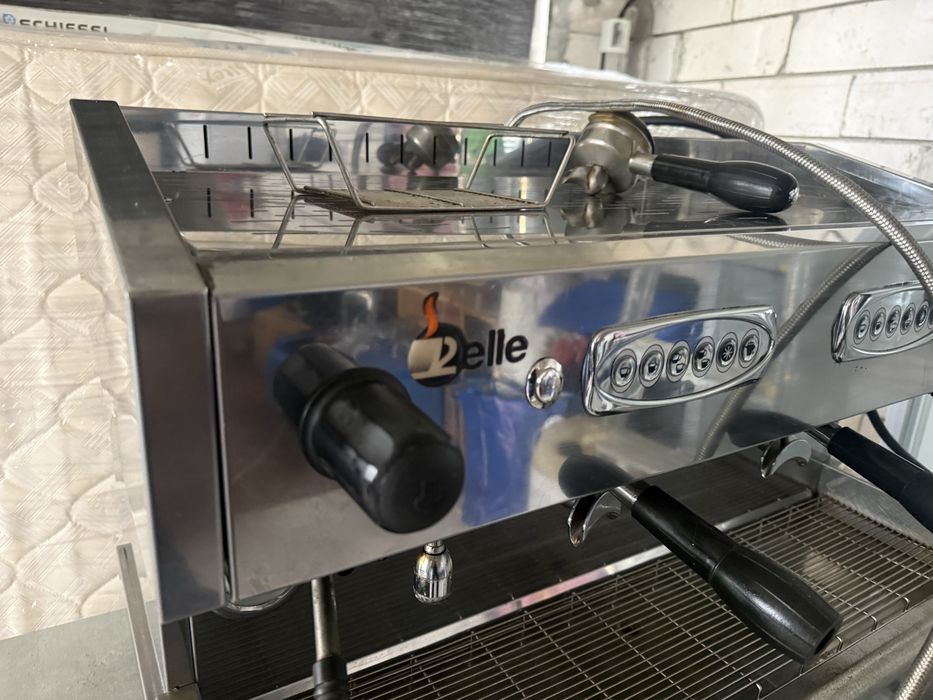 Aparat de cafea pfofesional Elle