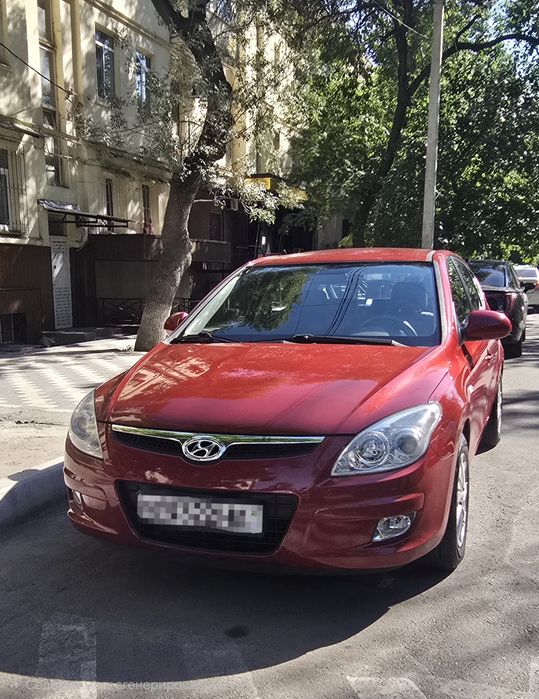Продам Hyundai i30, 2009 год, 1.6 AT