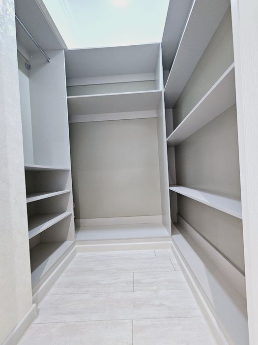 Аренда. М. Ойбек. 2-комн
Посольство Кореи 
2/6/9, 65 м2