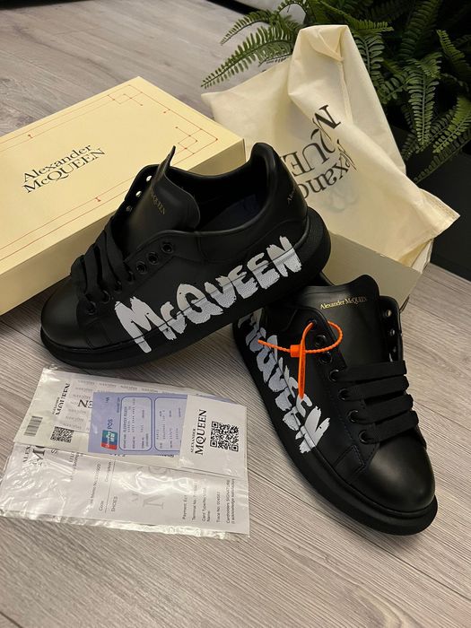 Adidasi Alexander McQueen Graffiti Black
