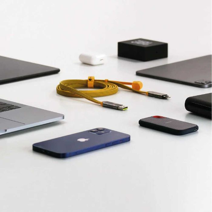 Кабель inCharge универсальный. USB, USB-C, Lightning iPhone, MicroUSB