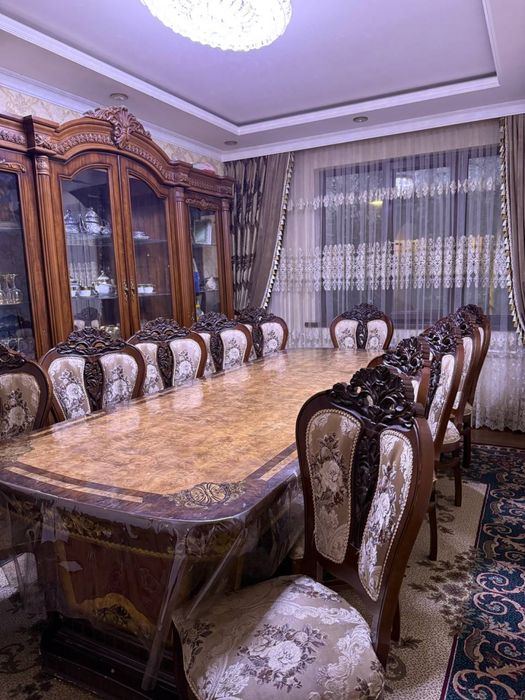 Стол стул сотилади