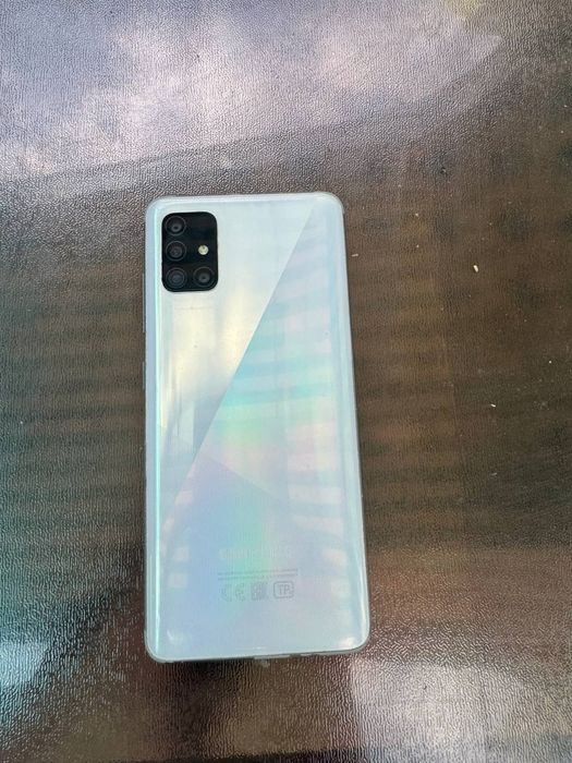 Samsung Galaxy A51