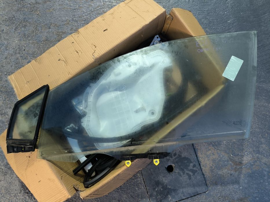 Vând jante  16 originale Toyota, accesorii portiera stângă față