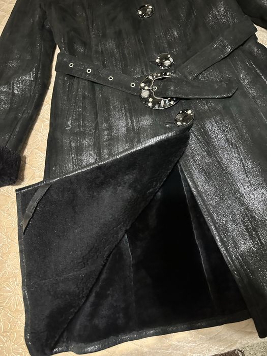 Продоется дубленка  с норковым воротником.