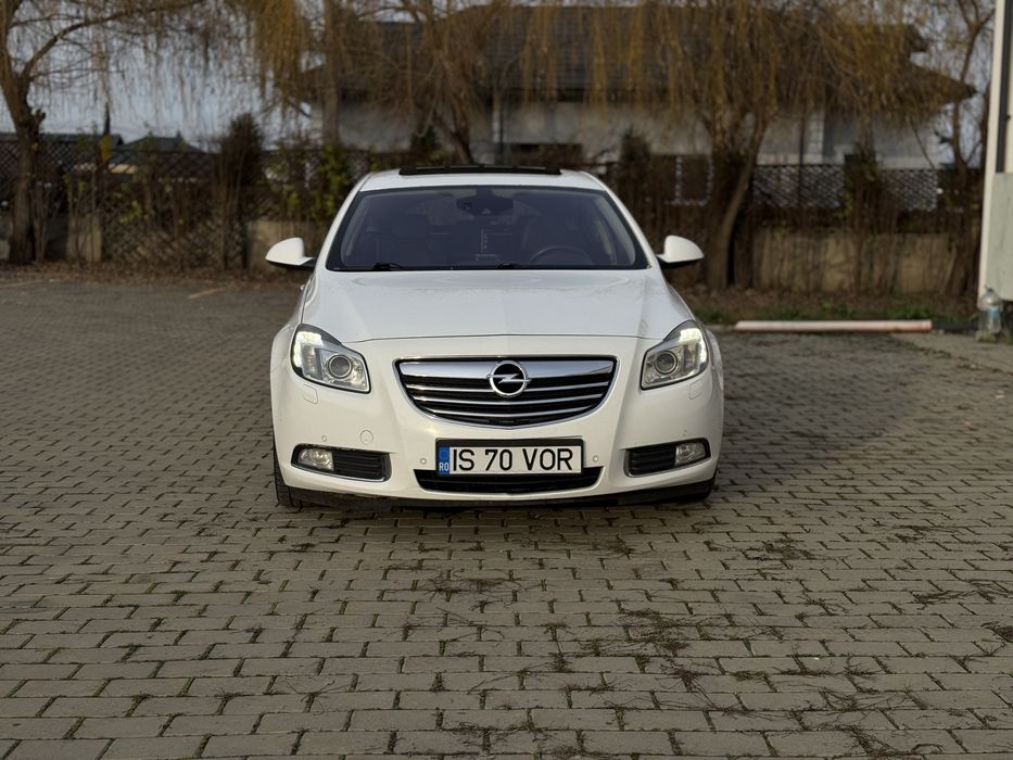 De vânzare – Opel Insignia 2.0 CDTI 2010  Full Options