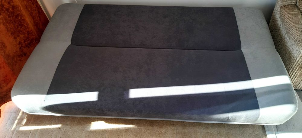 Разтегателен диван