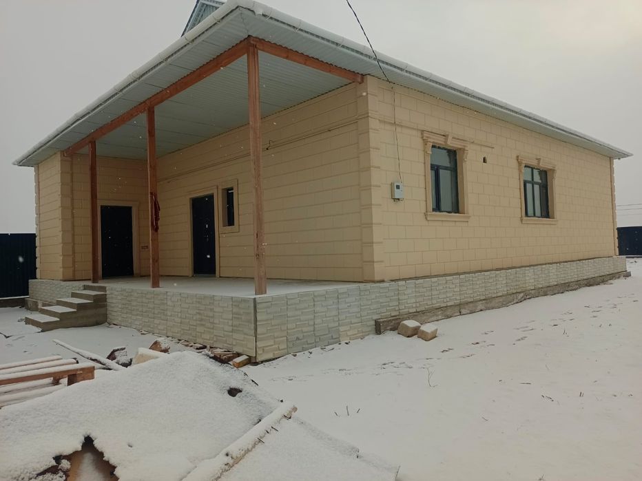 Тасбөгет кенті,  Шажанбаев 8 үй сатылады.  Размері 16×12.