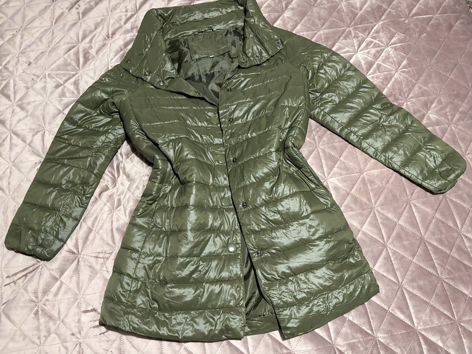 Готино якенце в маслинено зелен цвят