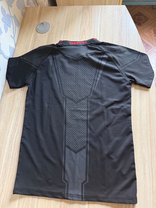 Продам футболки компрессионные Gymshark