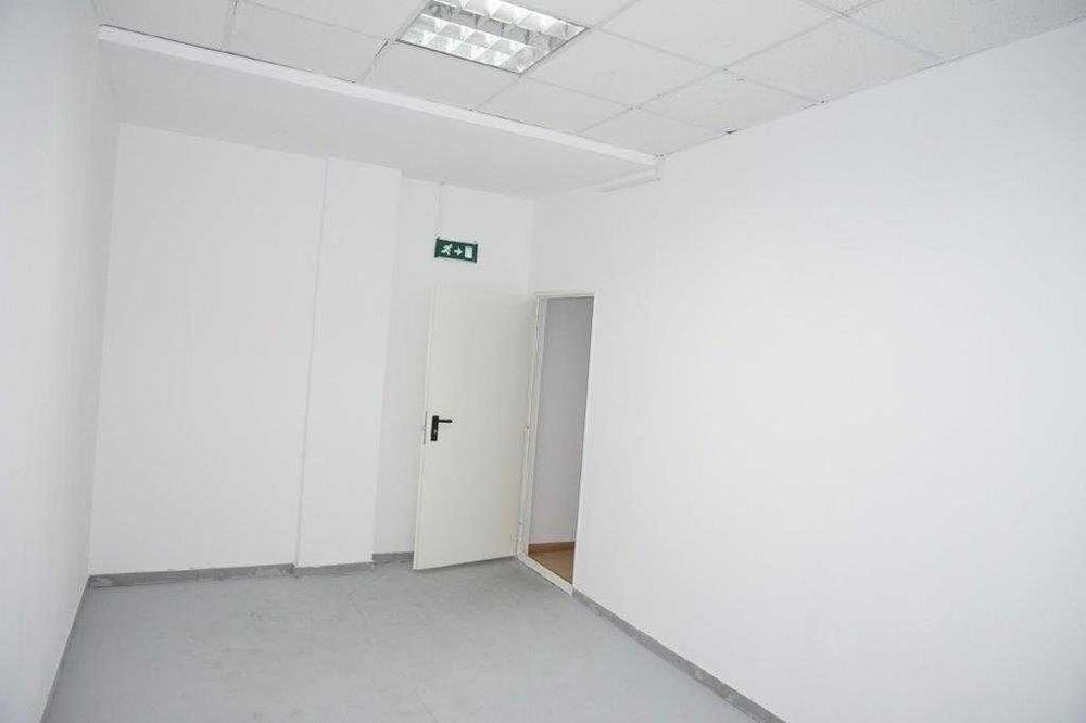 Spațiu de birouri 200 mp, parter, autorizat ISU, parcare inclusă