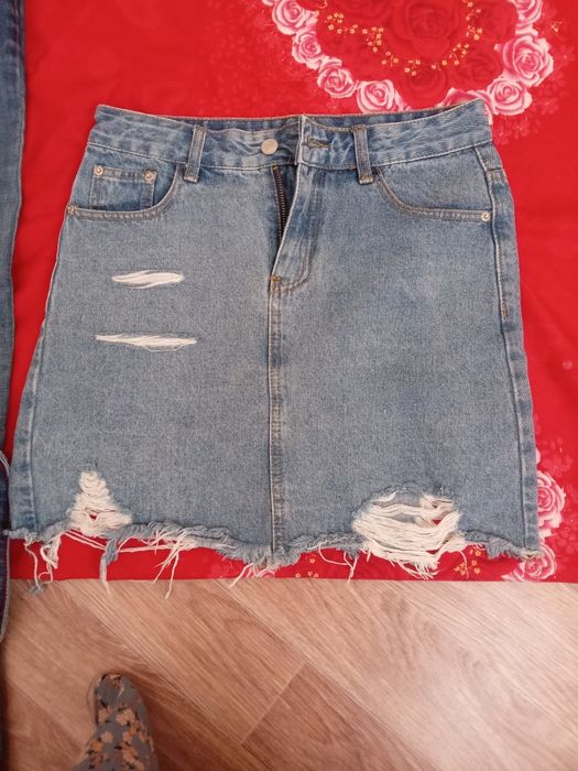 Продам джинсы и юбки