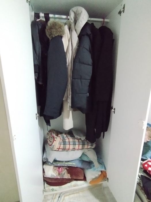 Шкаф в спальню белый